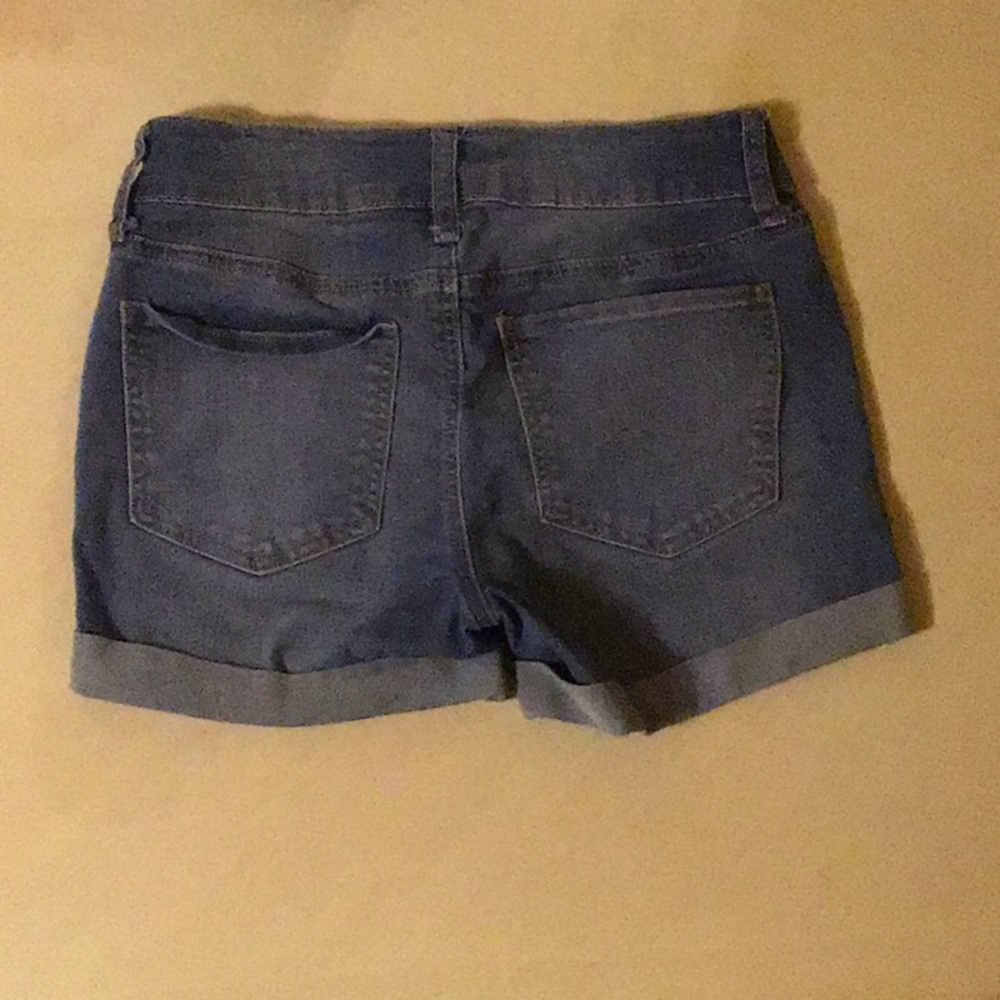 Shorts - Picture 2 of 2